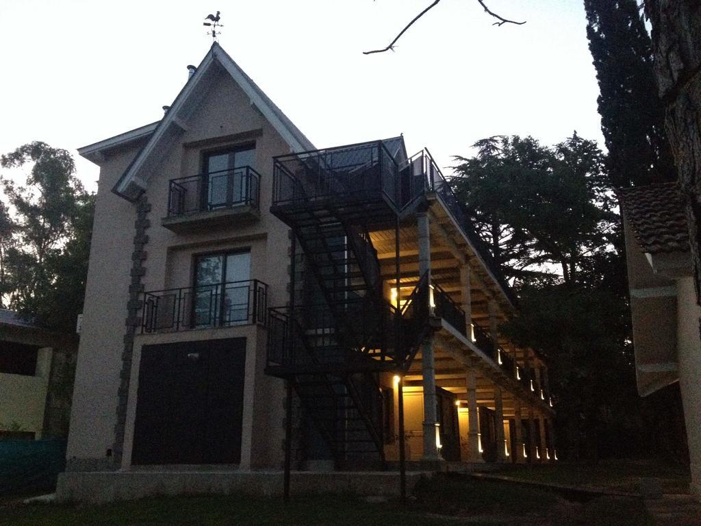Atelier Hotel De Charme Villa General Belgrano Exterior photo